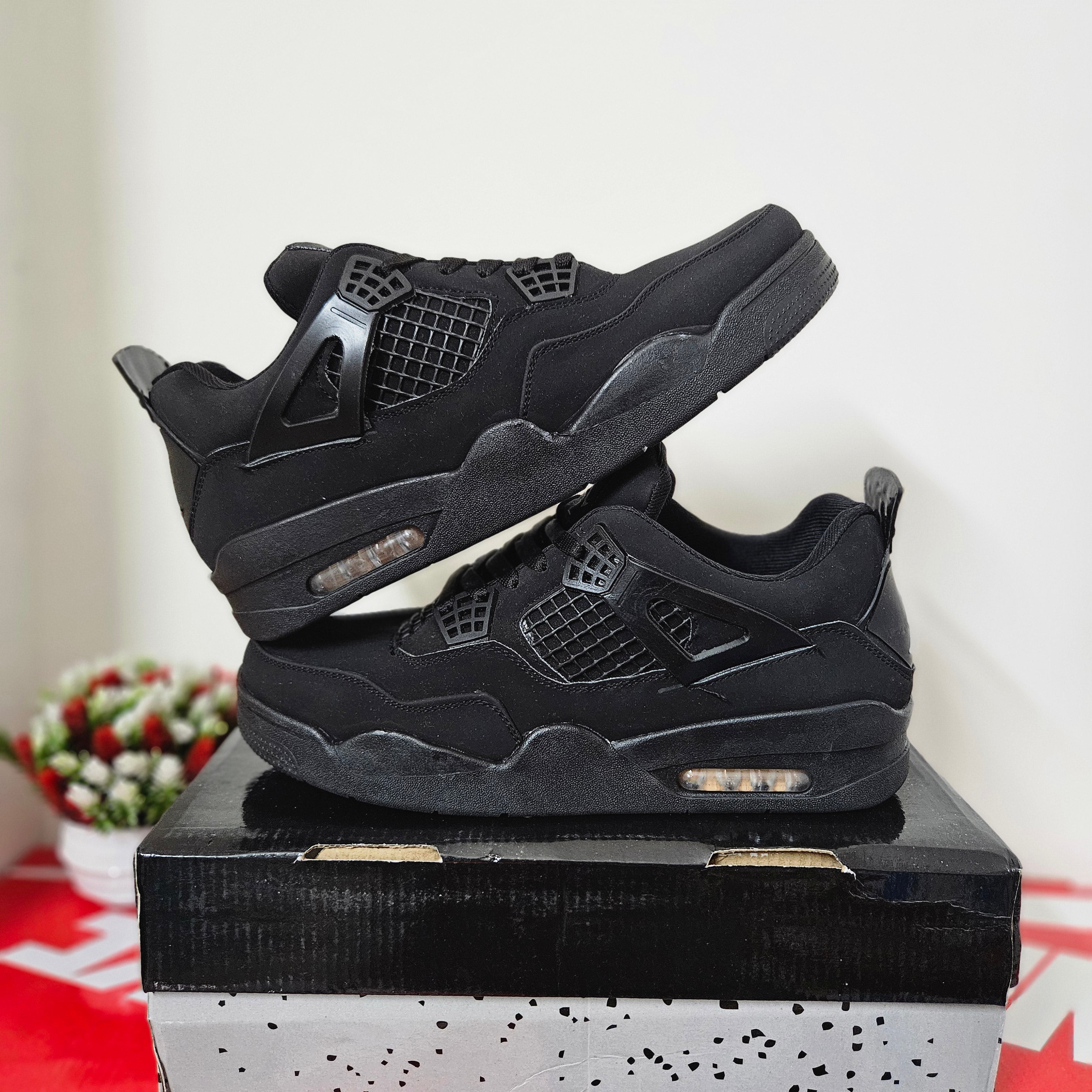 J4 Retro Black Cat