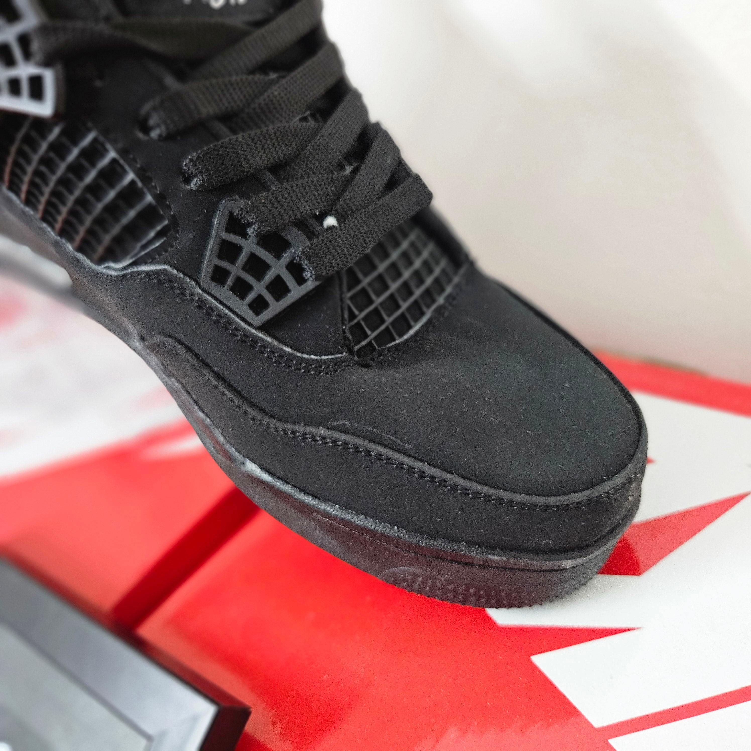 J4 Retro Black Cat